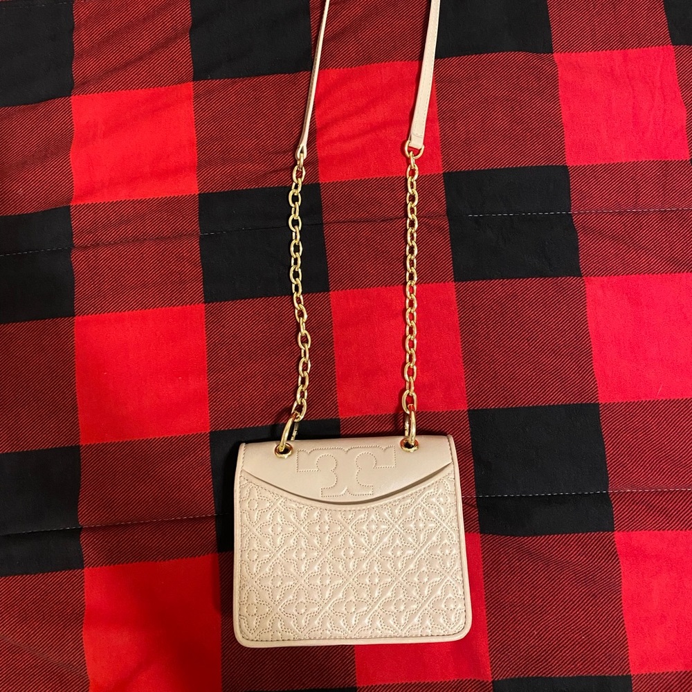 ✨ Tori Burch ~ Cross Body ✨